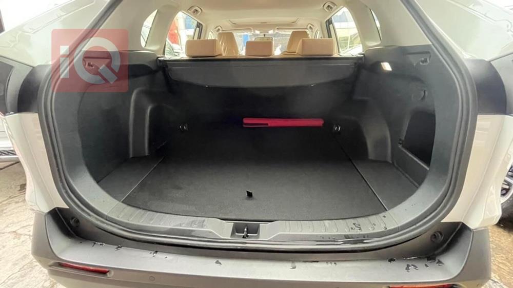 تۆیۆتا ڕاڤ 4